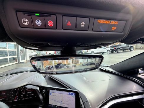 Used 2022 Chevrolet Corvette Stingray Premium Cpe w/ Z51 Performance Package image 36