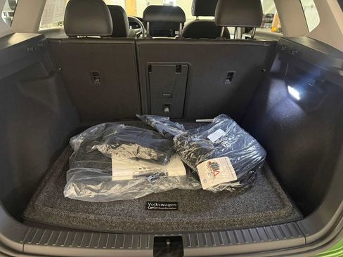 Certified 2026 Volkswagen Taos SE AWD/4WD image 24