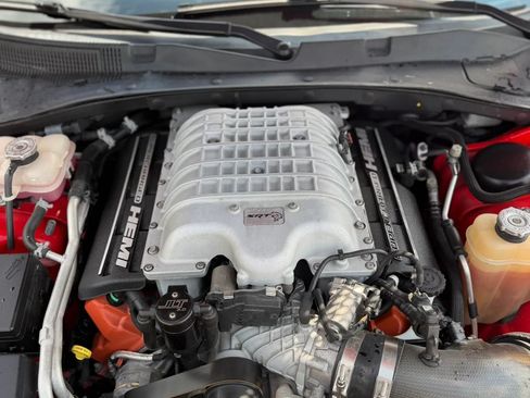 Used 2016 Dodge Charger SRT Hellcat RWD image 13