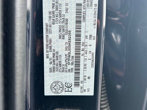 Used 2025 Ford F150 Lariat AWD/4WD image 17