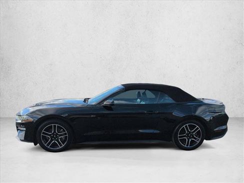 Used 2022 Ford Mustang Premium image 9