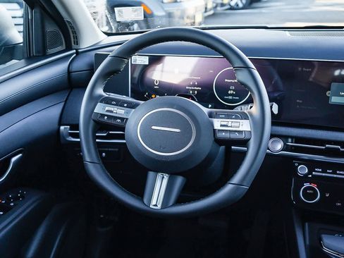 New 2026 Hyundai Tucson SEL image 17