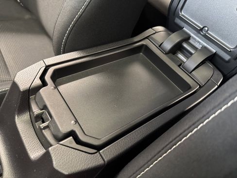 Certified 2018 Toyota RAV4 XLE image 31