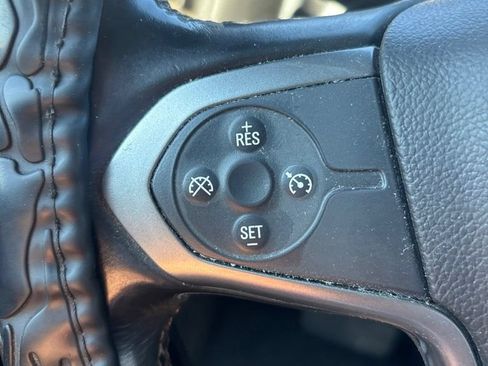 Used 2018 Chevrolet Silverado 1500 LT w/ All Star Edition AWD/4WD image 36