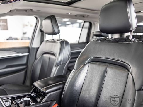 Used 2021 Jeep Grand Cherokee L Limited image 19