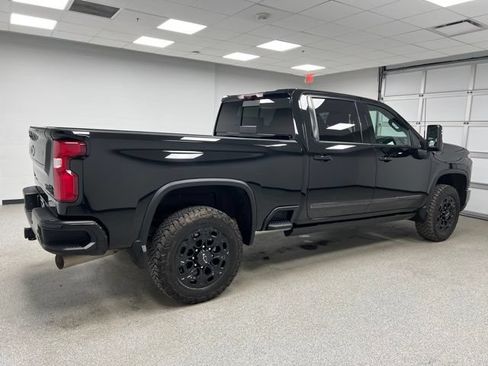 Used 2024 Chevrolet Silverado 3500 High Country w/ Technology Package AWD/4WD image 11