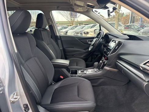 Used 2022 Subaru Forester Premium image 30