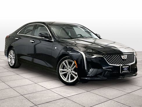 Used 2020 Cadillac CT4 Luxury w/ Sun And Sound Package RWD image 2