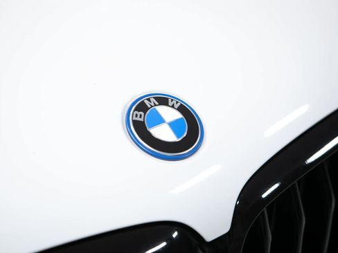 Used 2023 BMW X5 xDrive45e w/ M Sport Package AWD/4WD image 17