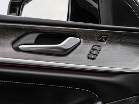 Used 2021 Jeep Grand Cherokee L Overland w/ Luxury Tech Group IV image 52