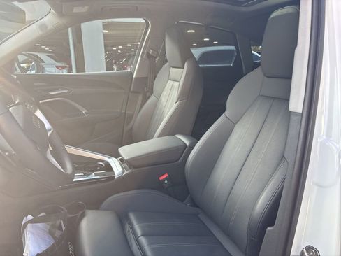 Used 2025 Audi Q5 Premium Plus w/ Premium Plus image 13