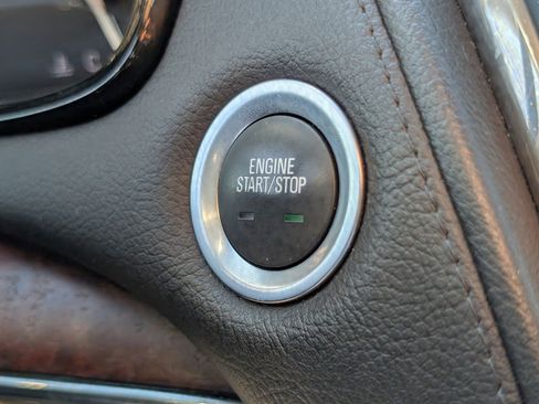 Used 2019 Cadillac CTS Luxury RWD image 23