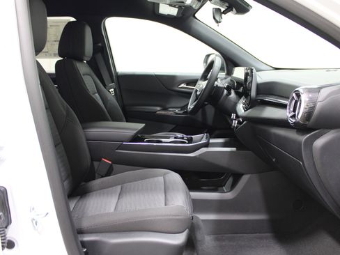 New 2026 Chevrolet Equinox LT image 33