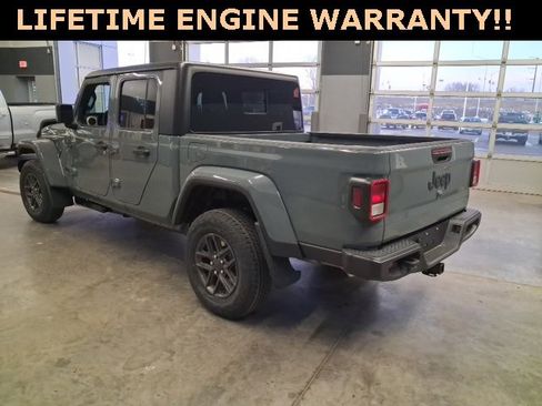 New 2026 Jeep Gladiator Sport image 6