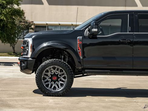 Used 2024 Ford F250 Lariat w/ Lariat Ultimate Package AWD/4WD image 8