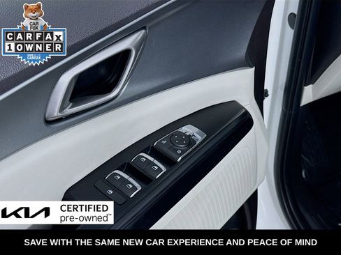 Certified 2024 Kia Carnival LX image 20