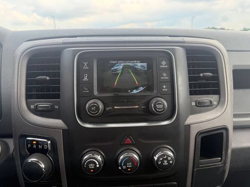 Used 2017 RAM 1500 Express AWD/4WD image 8