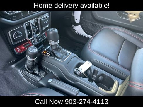 Used 2025 Jeep Wrangler Unlimited Rubicon image 25