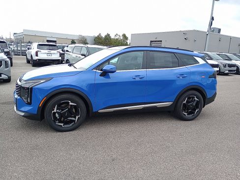 New 2026 Kia Sportage EX image 4