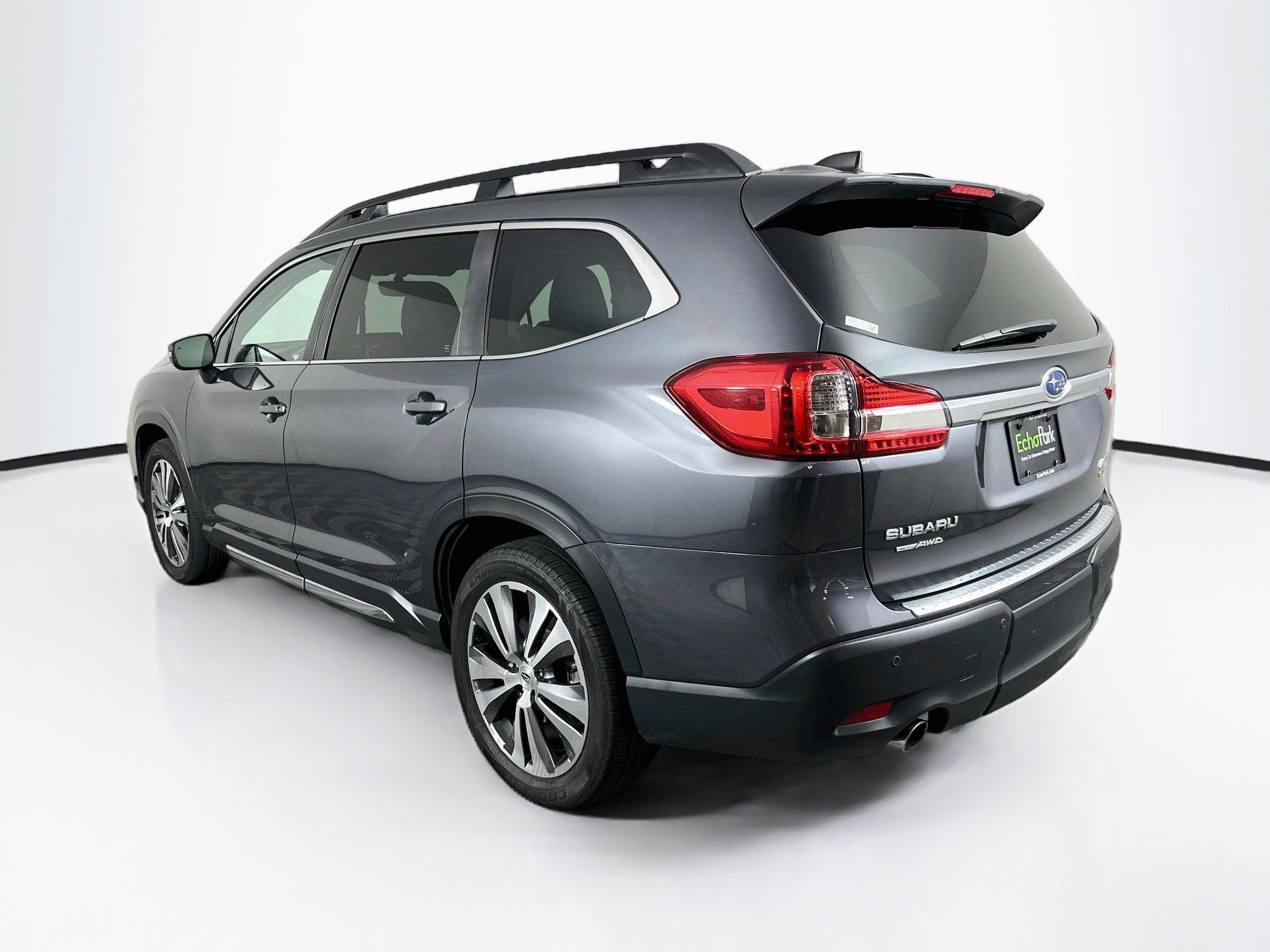 Used 2022 Subaru Ascent Limited w/ Technology Package AWD/4WD image 5