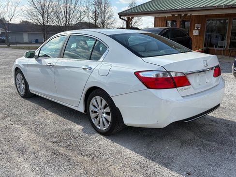 Used 2015 Honda Accord EX image 6