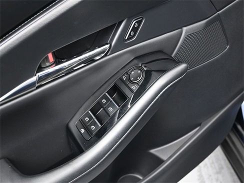 Certified 2023 MAZDA CX-30 AWD 2.5 S w/ Preferred Package image 17