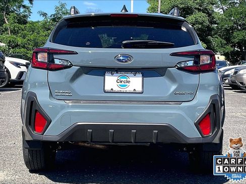Used 2024 Subaru Crosstrek 2.0i Premium AWD/4WD image 4