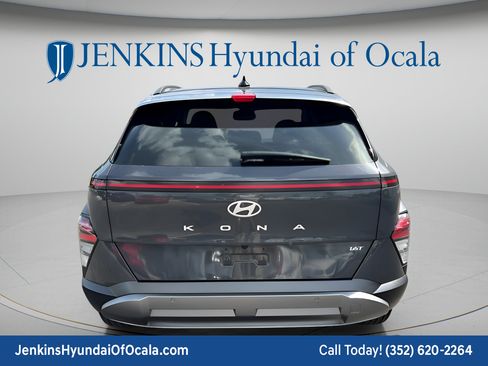 Used 2024 Hyundai Kona Limited FWD image 4