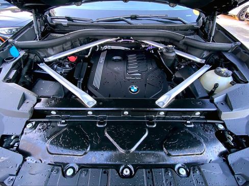 Used 2022 BMW X6 xDrive40i w/ Climate Comfort Package image 30