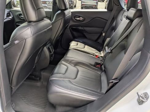 Used 2023 Jeep Cherokee Altitude Lux AWD/4WD image 30