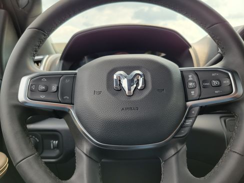 Used 2026 RAM 2500 Big Horn AWD/4WD image 9