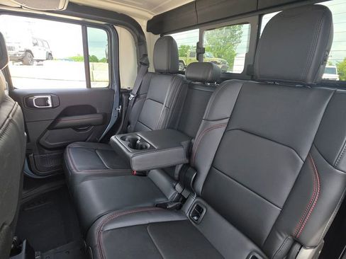 New 2026 Jeep Gladiator Mojave AWD/4WD image 18