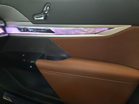 New 2025 BMW 760i xDrive w/ Executive Package image 14