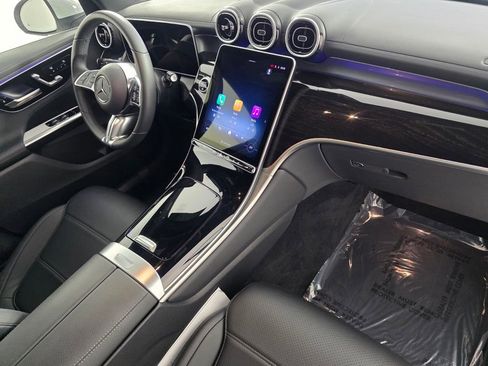 Certified 2025 Mercedes-Benz GLC 300 image 28