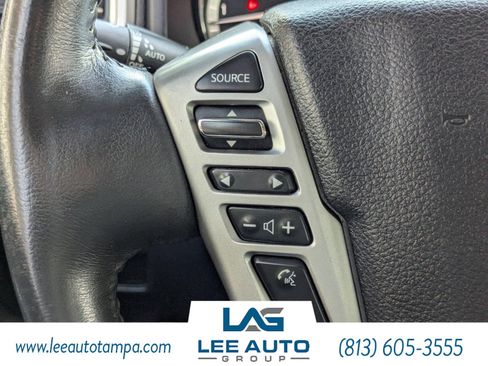 Used 2017 Nissan Titan SV image 23