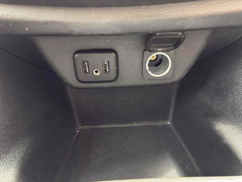 Used 2020 Chevrolet Traverse LS FWD image 33