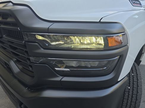 New 2026 RAM 2500 Tradesman AWD/4WD image 30