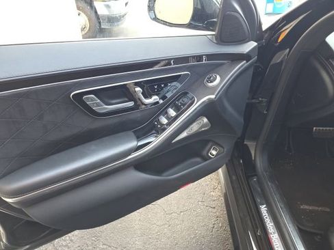 Used 2022 Mercedes-Benz S 580 4MATIC Sedan image 9