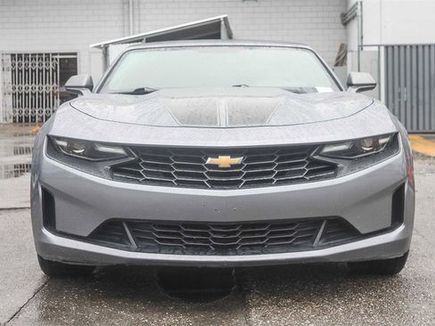 Used 2020 Chevrolet Camaro LT image 2