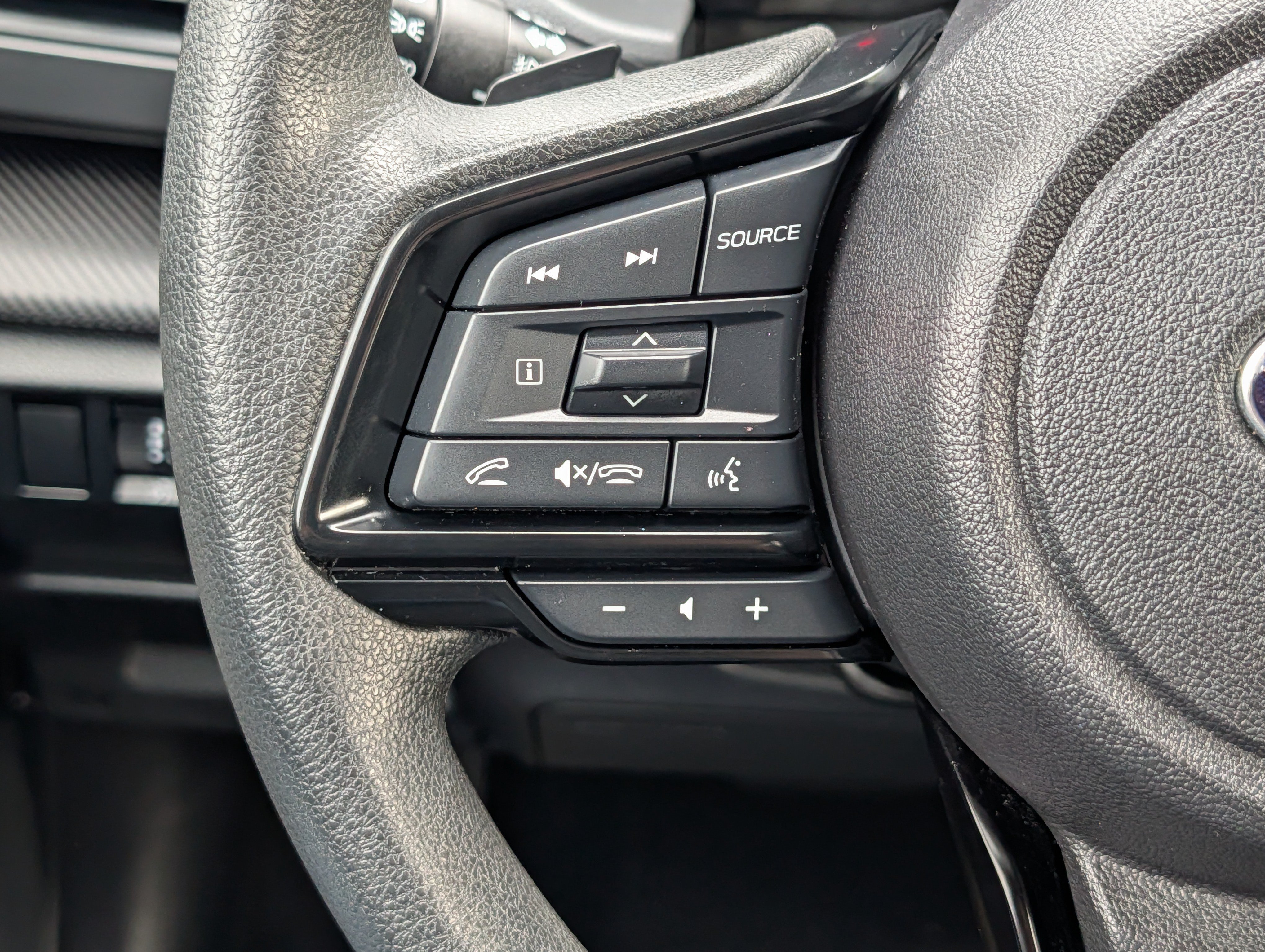 Certified 2025 Subaru Crosstrek 2.5i Premium AWD/4WD image 31
