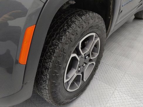 Used 2022 Jeep Grand Cherokee Trailhawk image 31