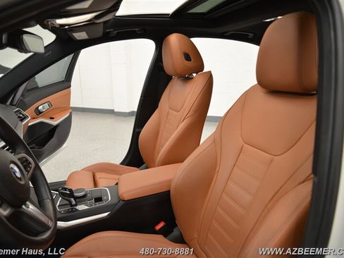 Used 2021 BMW 330i Sedan w/ M Sport Package RWD image 15