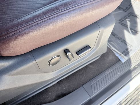 Used 2023 Ford Expedition Max Limited image 55