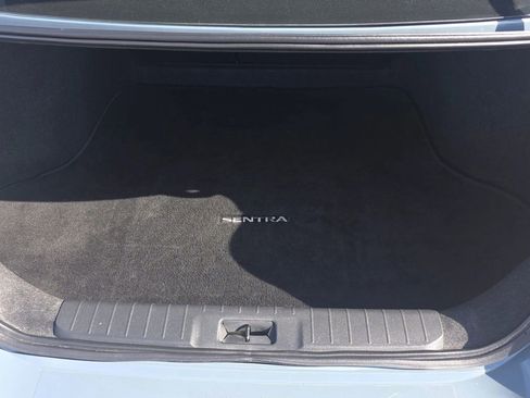Used 2024 Nissan Sentra SV FWD image 10