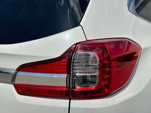 Used 2020 Subaru Ascent Premium AWD/4WD image 31