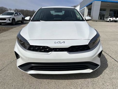 Used 2024 Kia Forte LXS image 9