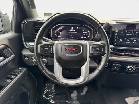 Used 2026 GMC Sierra 1500 SLT AWD/4WD image 14