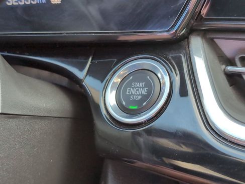 Used 2025 Chevrolet Trax RS w/ Sunroof Package FWD image 25