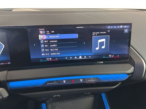 Used 2025 BMW X3 xDrive30i w/ Premium Package image 19