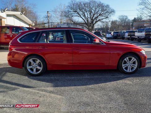 Used 2017 BMW 330i xDrive 330i xDrive Sport Wagon 4D image 8
